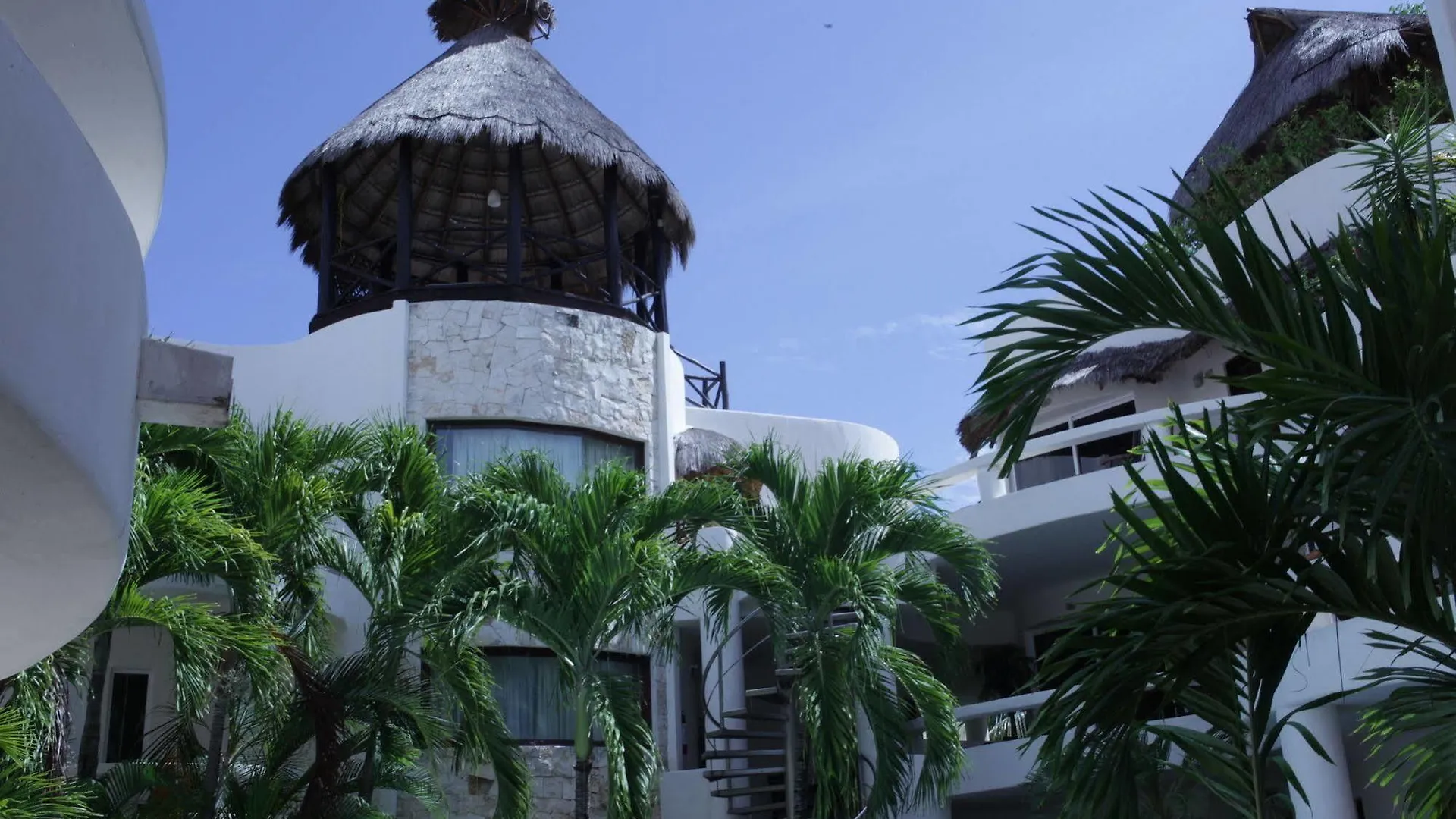 ***  Blue Palms By Kamuvan Aparthotel Playa del Carmen México